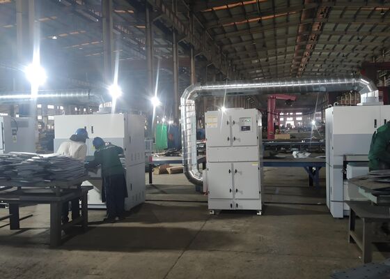 28KW मशीन शक्ति सीएनसी धातु प्लेट चमकाने की मशीन 2 फ़ीड मोटर