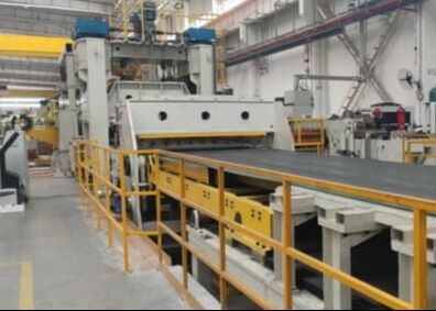 मॉडल आरएफएचजे2-30x2500 प्लेट अनरोलिंग लेवलिंग और कतरनी लाइन 12 30 मिमी प्लेट मोटाई