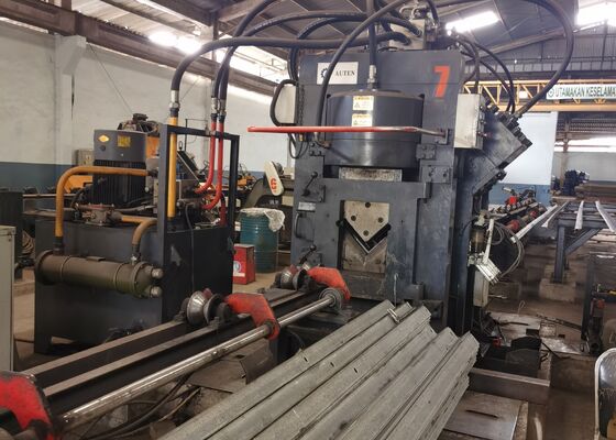 गैल्वनाइज्ड एंगल स्टील प्रोसेसिंग सीएनसी एंगल लाइन जेएनसी1616 पवन ऊर्जा टॉवर घटक