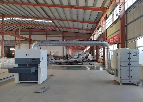 28KW मशीन शक्ति सीएनसी धातु प्लेट चमकाने की मशीन 2 फ़ीड मोटर