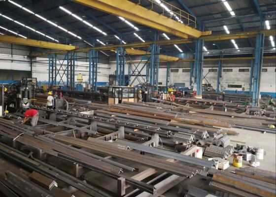 मॉडल JNC1412 सीएनसी कोण धातु छिद्रण अंकन और कतरनी मशीन 1800KN काटने बल